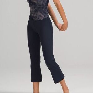 Lululemon Groove Crop Pants